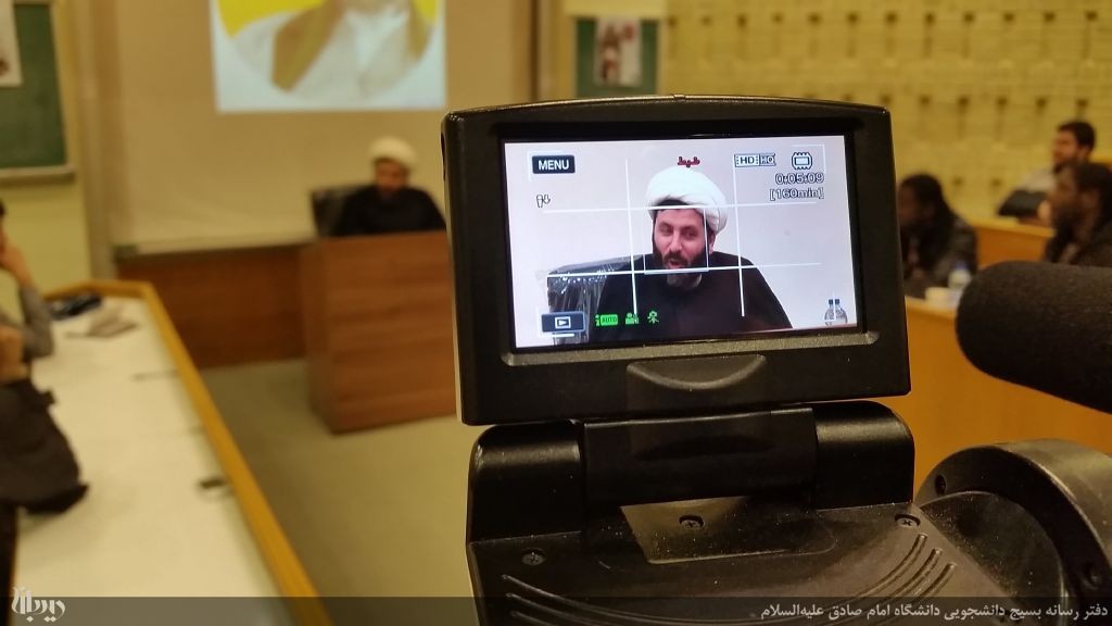 گزارش تصویری نشست اکران و بررسی مستند «از خون جون» با حضور حجت الاسلام ... 